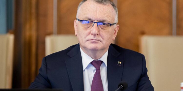 Soluția pentru învățământ, microcertificările la privat! Sorin Cîmpeanu: „Această lege a învăţământului superior prevede multe lucruri bine!”