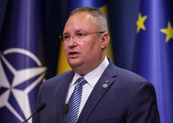 Premierul Ciucă anunță că nu va tăia craca industriei grele, după ce anunțase că va tăia toate ajutoarele pentru energia electrică!