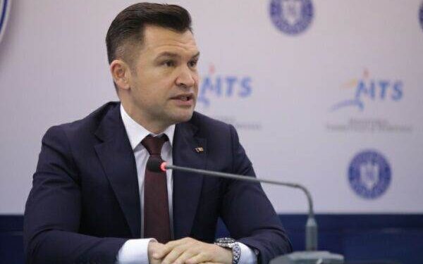 Ionuț Stroe, purtătorul de cuvânt al PNL, legat de fricile UDMR-ului! „Nu li s-a cerut să cedeze vreun portofoliu!”