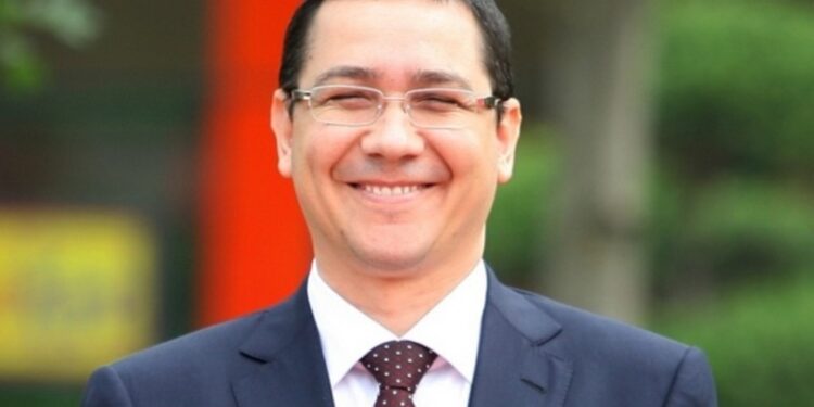Victor-Viorel Ponta: „La Turism e un ministru care nu zboară cu avionul!”