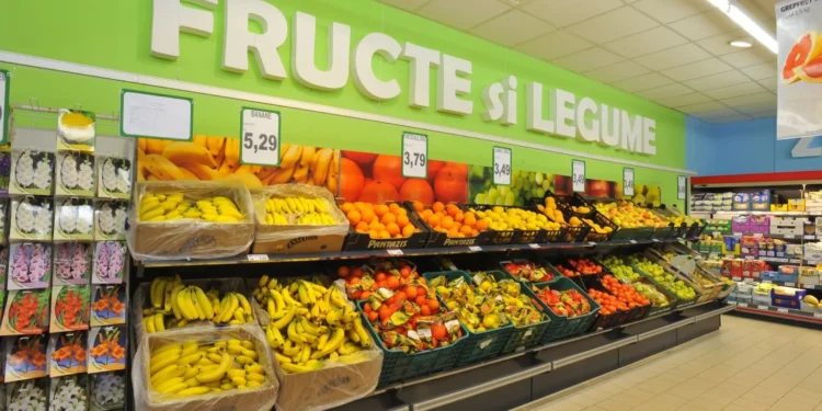 În trecut turcii mâncau de la noi, acum importăm masiv de la ei! Ne-au inundat piața cu fructe și legume în valoare de 180 de milioane de dolari!