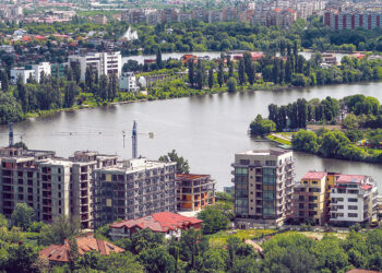 După 9 ani de creștere, prețurile apartamentelor din București au căzut!