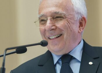 Mugur Isărescu reclamă un abuz! „Chiar m-ați speriat!”