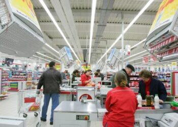 Cel mai iubit gigant, cu peste 1.600 de magazine în România, de vânzare!