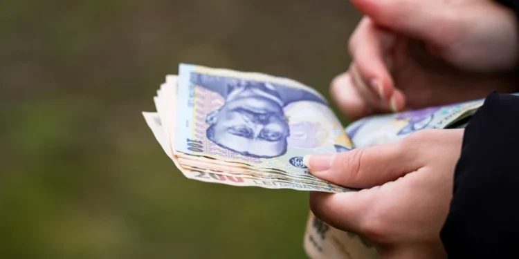 Plata cu cash la comercianți, limitată de miercuri. Care este valoarea maximă admisă?