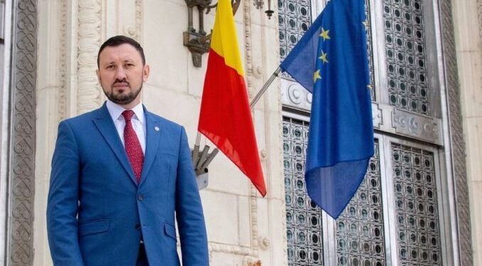 Începând de joi, românii vor fi obligați să plătească 50 de bani garanție pentru ele!