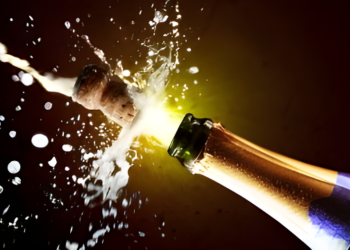 În cât timp dispare șampania din sânge, dacă bem un singur pahar de Revelion?