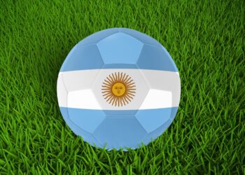 Top 10 cei mai bine cotati fotbalisti argentinieni