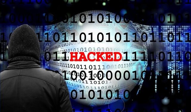 Infractorii din mediul online continuă să se folosească de reţelele de social media