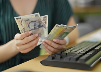 Noul artificiu prin care Guvernul va limita plățile cash