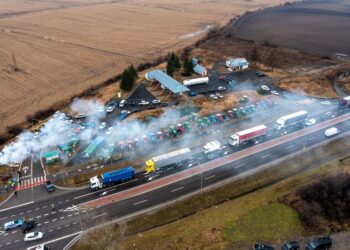 Fermierii polonezi au incendiat 160 de tone de cereale ucrainene