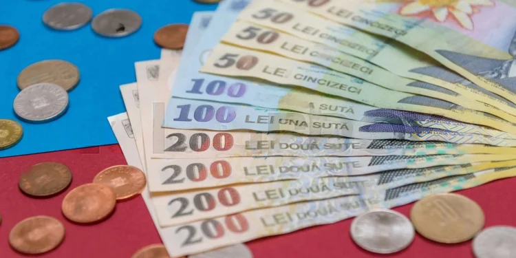 INS: Câştigul salarial mediu net în decembrie 2023 a crescut cu 314 lei faţă de luna noiembrie 2023