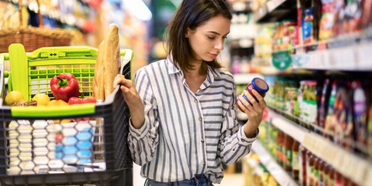 Alertă lansată de Protecția Consumatorilor: la ce produse trebuie să fie atenți clienții