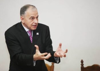 Cum fură Mircea Geoană banii românilor