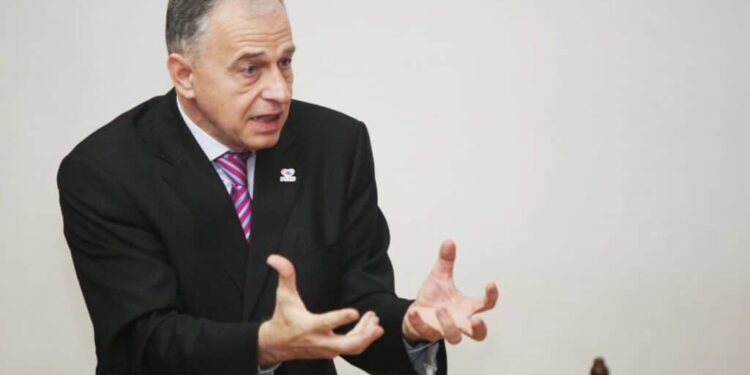 Cum fură Mircea Geoană banii românilor