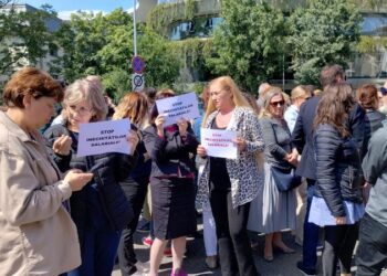 Marcel Ciolacu, acuzat de „hărţuire şi ameninţare” de sindicate, care vor să facă grevă la Guvern!