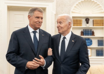 Cu ce imagine rămâne Klaus Iohannis, după două mandate de președinte: „Mai degrabă marionetă decât lup singuratic”