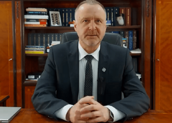 Sorin Lavric (AUR): Tu ce votezi pe 9 iunie: Familia creștină sau Părinte 1 și 2?