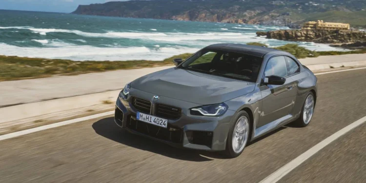 BMW a întrecut Mercedes și Porsche în topul producătorilor germani de mașini premium