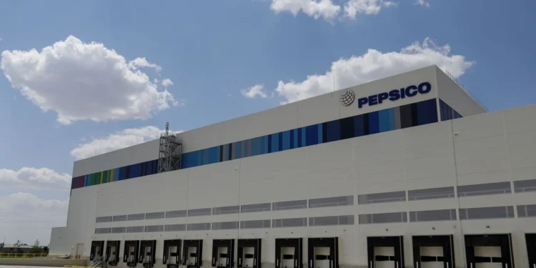 PepsiCo România a inaugurat un depozit automatizat la fabrica din Popești-Leordeni. Și Ciolacu a fost prezent