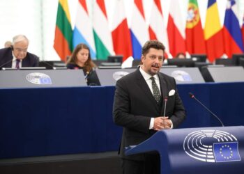 Claudiu Târziu (AUR): „Încă un număr de slugărnicie politică marca Marcel Ciolacu”