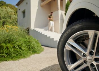 Patru lucruri pe care să le știți atunci când alegeți anvelopele