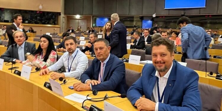Delegația AUR în Parlamentul European a votat ÎMPOTRIVA „Rezoluției privind acordarea în continuare de sprijin financiar și militar Ucrainei, de către statele membre”