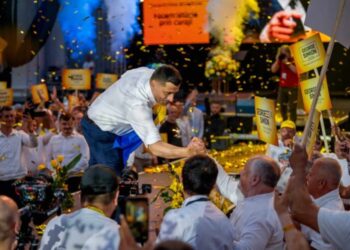 AUR se va bate pentru fiecare român, nu lăsăm pe nimeni în urmă