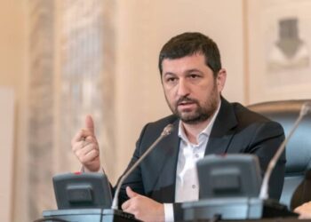 Marius Lulea (AUR): Ne apropiem de un colaps economic. Importăm anual alimente de 10 miliarde de euro