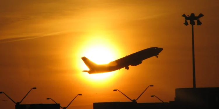 Numărul total de pasageri din UE care au folosit avionul în 2024 a ajuns la 973 milioane