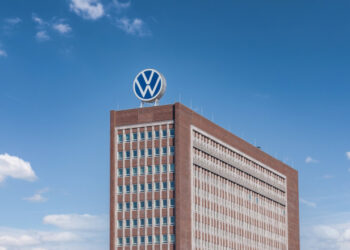 Salariile managerilor Volkswagen, reduse cu 10%. Ce măsuri va mai lua gigantul geman?