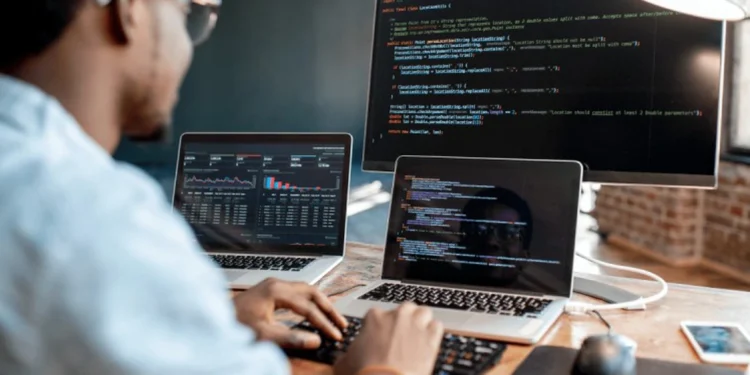 India, pe cale să devină noul hub global de IT, peste SUA. România suferă un deficit de 20.000 specialiști pe an