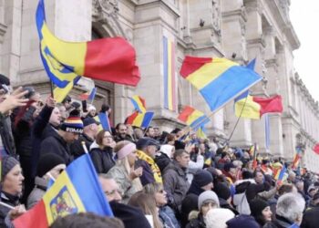 AUR: Lupta pentru democrație continuă, iar poporul român nu va renunța niciodată la drepturile sale fundamentale!