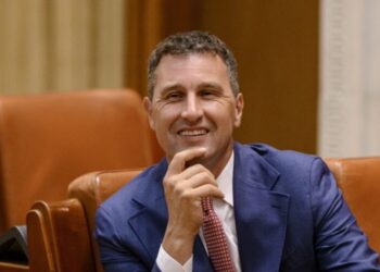 Ministrul maghiar de finanțe al României, Tanczos Barna, vrea să vă scoată banii din buzunar! „S-a gătat democrația, plățile vor fi limitate până la eliminare”