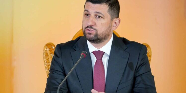 Marius Lulea: Plecarea guvernului Ciolacu e revenirea la normalitate. Au prăbușit economia țării și încrederea în stat
