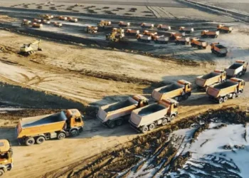 Progres remarcabil pe șantierul Autostrăzii Moldovei A7. 500 de muncitori si 300 de utilaje, mobilizați de Umbrărescu
