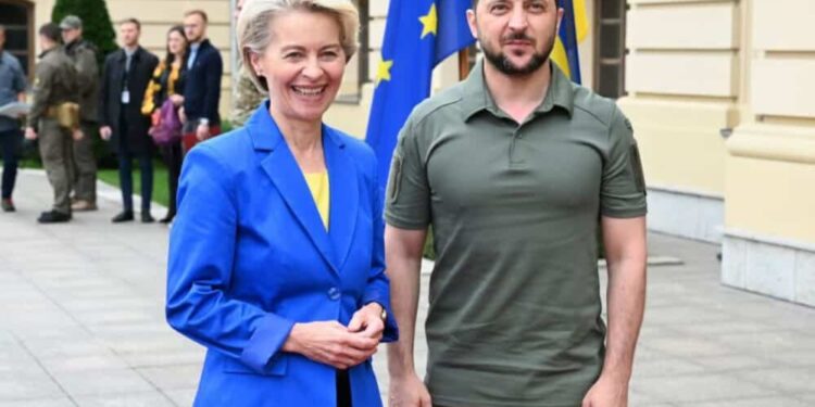Comisia Europeană: Zelenski este un preşedinte „ales legitim”
