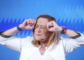 Elena Lasconi vrea să închidă TikTok înainte de prezidențiale: „Dacă nu suntem în stare să ne protejăm, mai bine îl închidem”