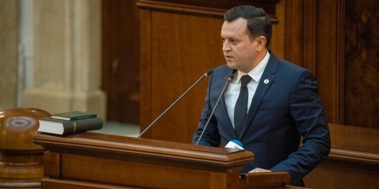George Simion, liderul suveraniștilor, favorit în primul tur al alegerilor prezidențiale