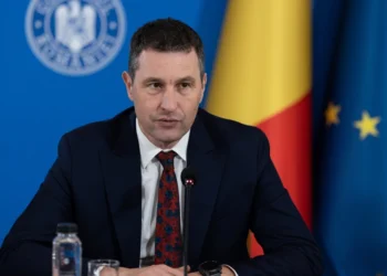 Câți bani va aduce României taxa pe stâlp