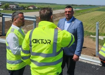 Luni se deschide pasajul peste A0 din Țegheș, de pe Autostrada București
