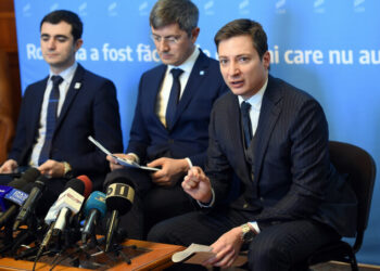Andrei Caramitru (USR), avertisment dur pentru români: „O să mâncați din gunoaie, voi nu vă dați seama?”