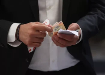 Taxarea inversă generalizată ar muta colectarea TVA către 600.000 de operatori economici