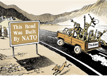 Cei de la NATO recunosc starea jalnică a drumurilor din România și vor ca bugetul Apărării să fie folosit pentru autostrăzi!