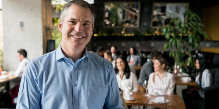 Automatizarea internă: cum îți poți simplifica procesele fără să restructurezi echipa