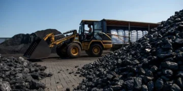 Cu cât au scăzut producţia şi importurile de cărbune în România în primele cinci luni?