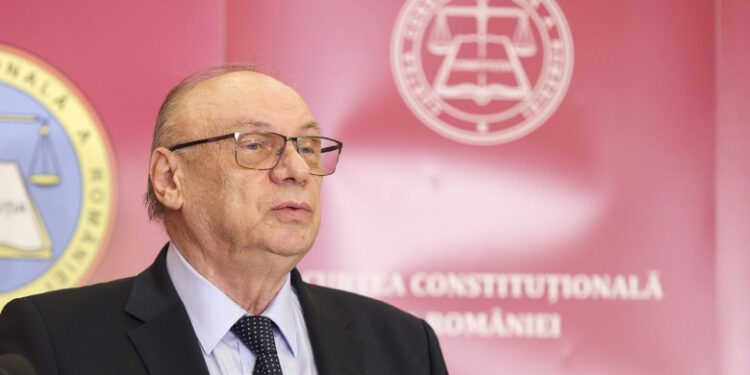 Ce venituri uriașe au judecătorii CCR care vor și „primă de pensionare”. Ce salariu are șeful Curții, Marian Enache