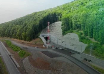 Infrastructură a deschis circulația în noul tunel Bata. Are peste 600 m lungime