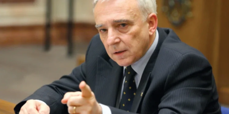 Isărescu, despre intrarea în Euro: „Am renunțat din 2018. Poate peste 5-6 ani”