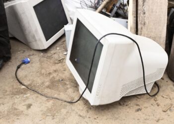 Reparare, reutilizare, reciclare: ce se schimbă în 2026 pentru echipamentele electrice și DEEE